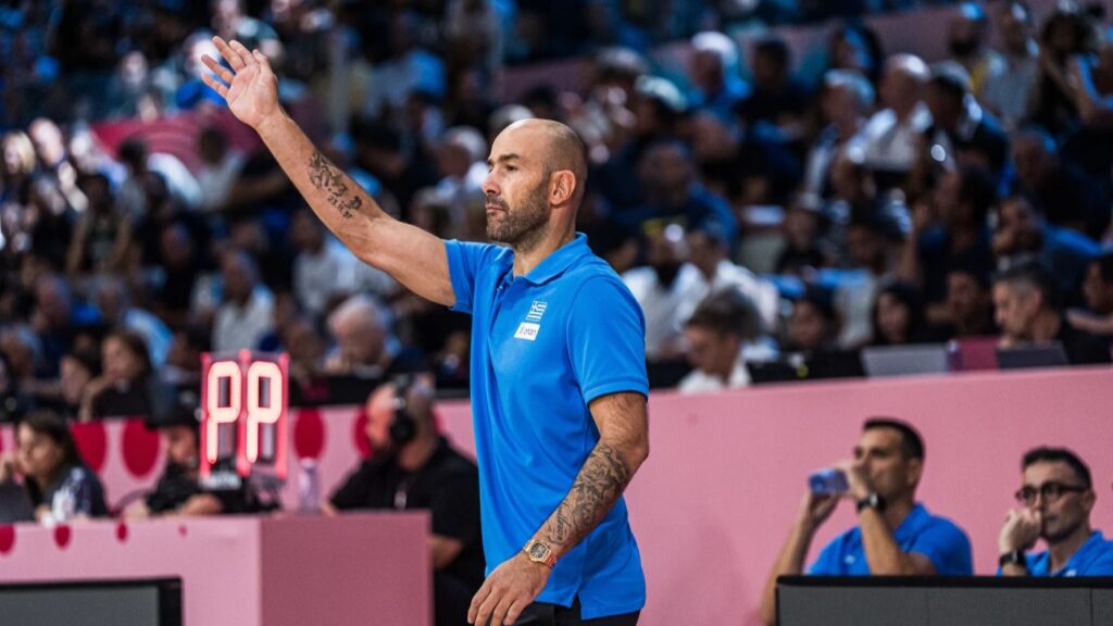 Васіліс Спануліс — легенда грецького баскетболу, чемпіон Євробаскету 2005 року, нині головний тренер збірної Греції
