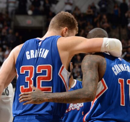 Довголітні партнери по «Lob City» Кліпперс Блейк Гріффін і Джамал Кроуфорд стали новими кандидатами на введення до Зали баскетбольної слави імені Нейсміта.