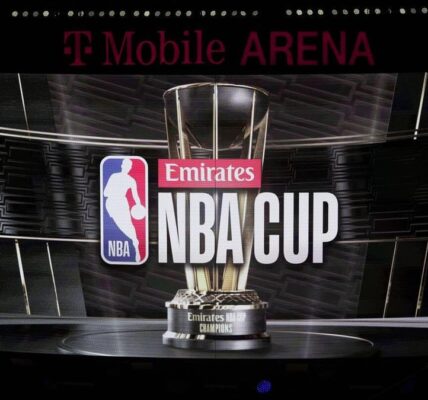 Логотип Кубка НБА на відеобордi арени T-Mobile Arena у Лас-Вегасі.