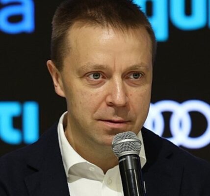 Генеральний директор Євроліги Паулюс Мотєюнас коментує плани НБА щодо запуску нового турніру в Європі.